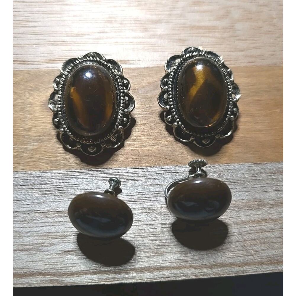 Pair of 2 Vtg Chunky Oval Cabochon Clip-On & Round Screw Back Earrings‎ Jewelry
